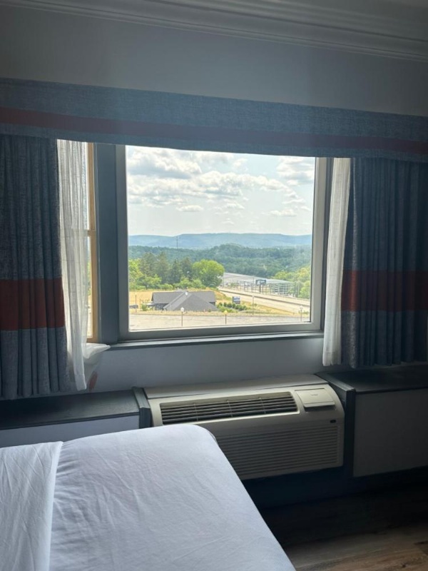 Inn at Mountainview image 12